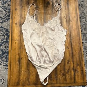 Beautiful Abercrombie bodysuit